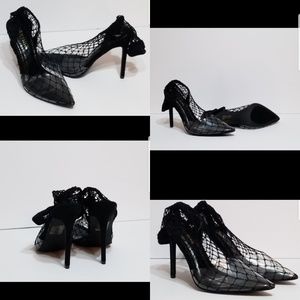 fishnet pumps